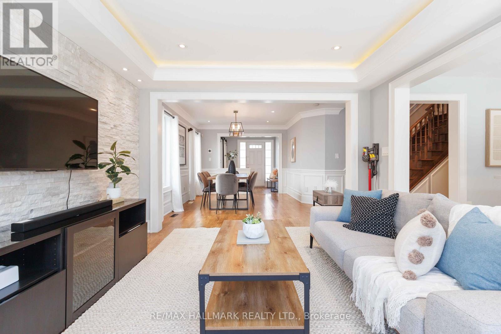 Photo 10 of 19 Hiram Johnson Road, Whitchurchstouffville ON
