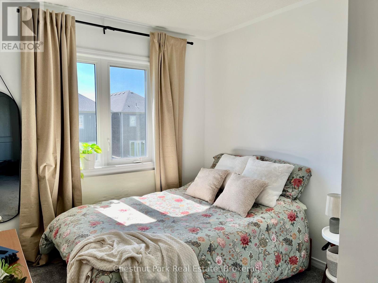 Photo 13 of 26 Albany Street, Collingwood ON