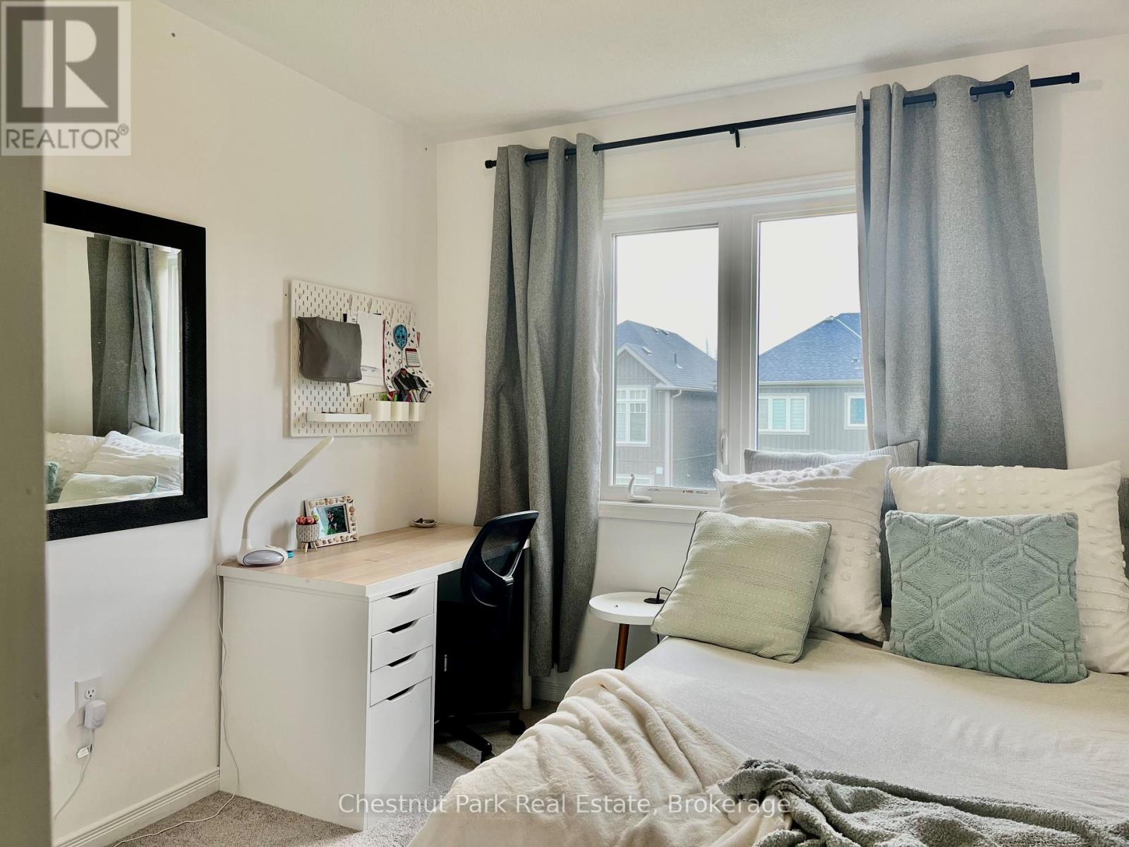 Photo 14 of 26 Albany Street, Collingwood ON