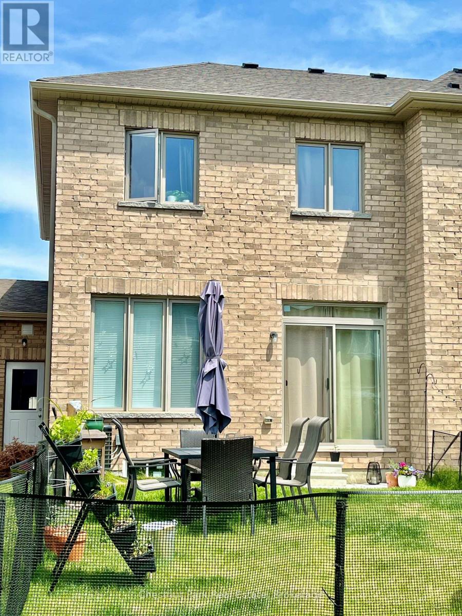 Photo 15 of 26 Albany Street, Collingwood ON