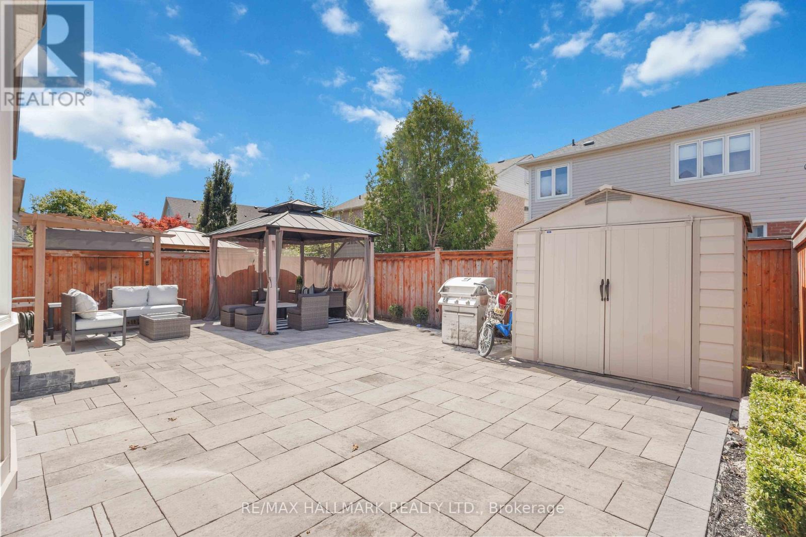 Photo 39 of 19 Hiram Johnson Road, Whitchurchstouffville ON