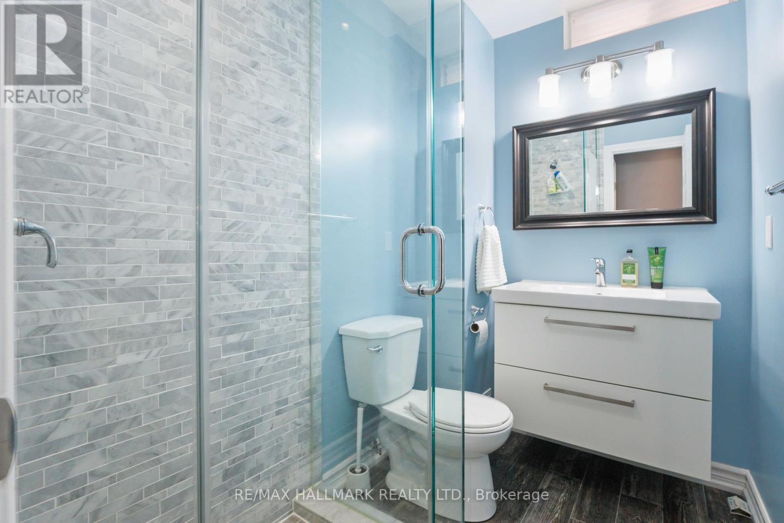 Photo 38 of 19 Hiram Johnson Road, Whitchurchstouffville ON
