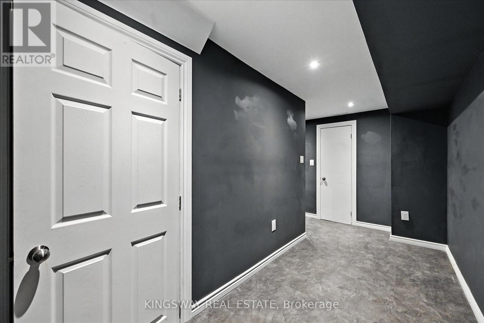 Photo 41 of 17 Dennis Drive, West Lincoln ON