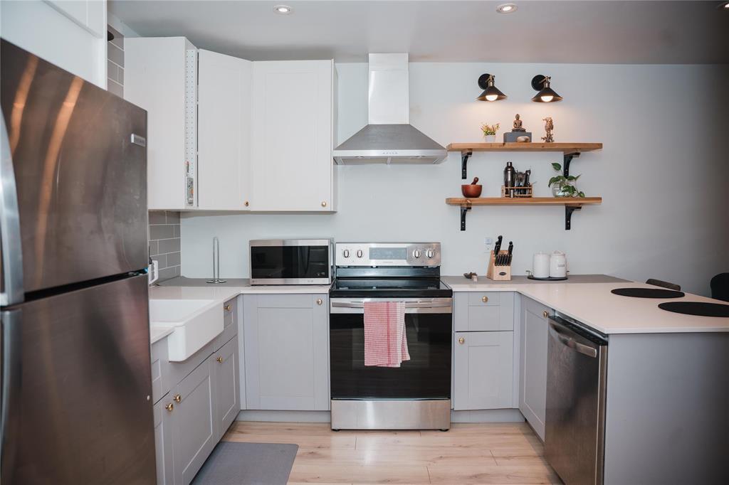 Photo 11 of 605 Rosedale Avenue, Winnipeg MB
