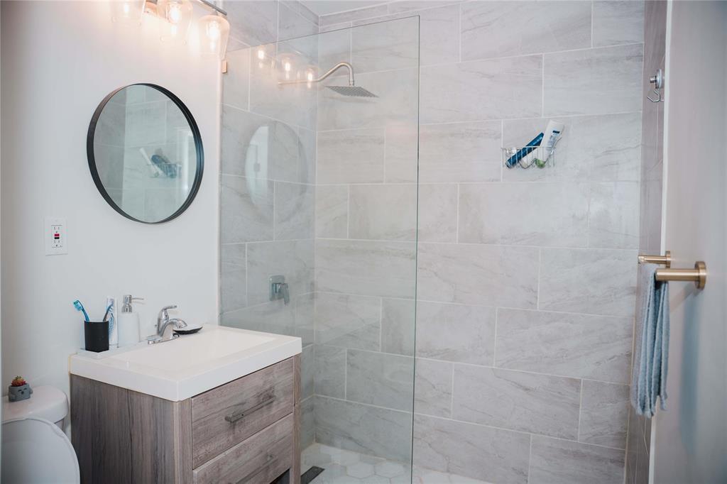 Photo 16 of 605 Rosedale Avenue, Winnipeg MB