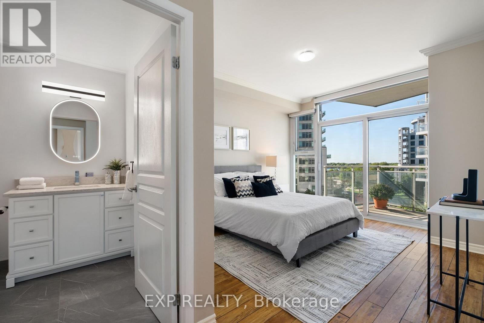 Photo 9 of 409 2067 Lake Shore Boulevard, Toronto ON
