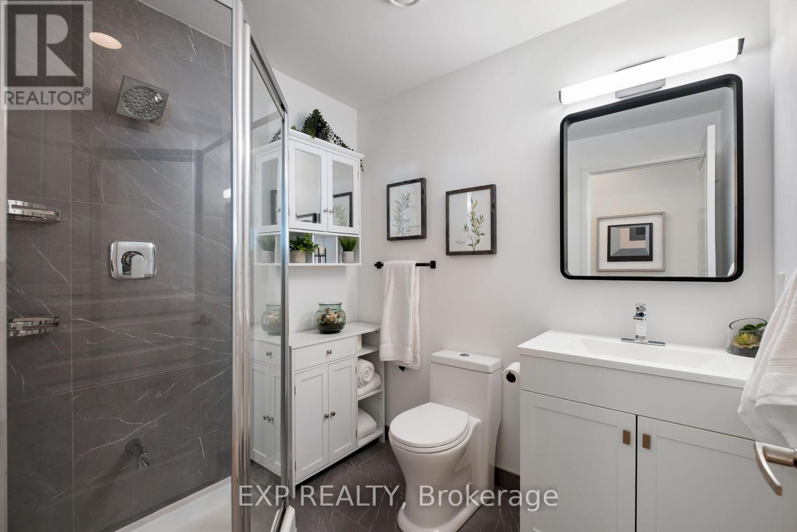 Photo 7 of 409 2067 Lake Shore Boulevard, Toronto ON