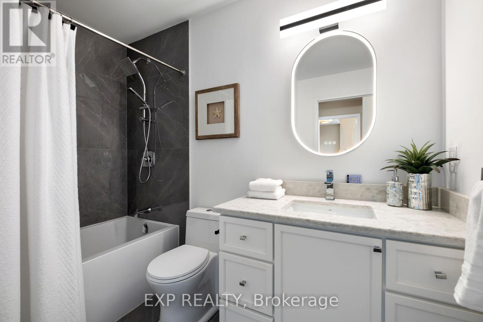 Photo 12 of 409 2067 Lake Shore Boulevard, Toronto ON