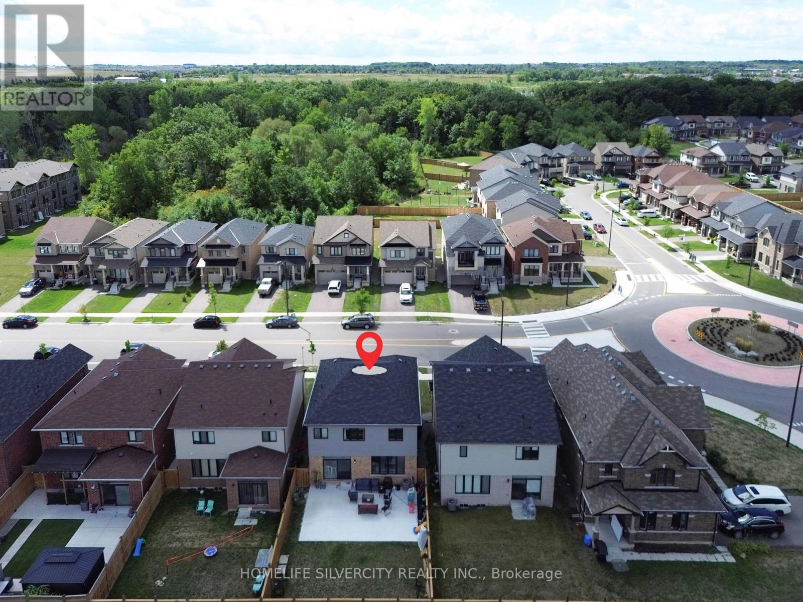 Photo 16 of 256 Bedrock Drive, Hamilton ON