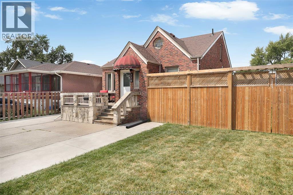 Photo 35 of 778 Bensette Street, Windsor ON