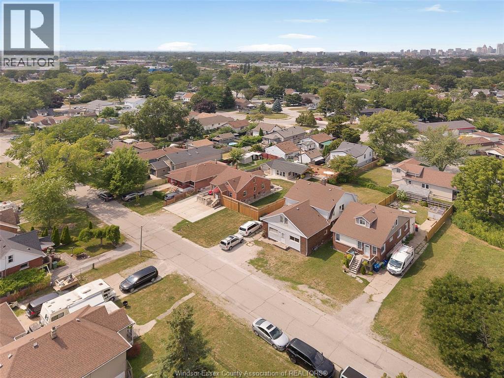 Photo 16 of 778 Bensette Street, Windsor ON