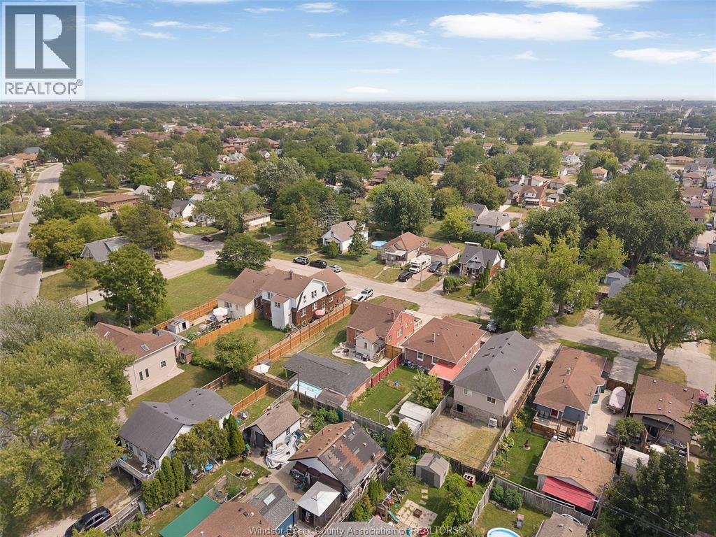 Photo 33 of 778 Bensette Street, Windsor ON