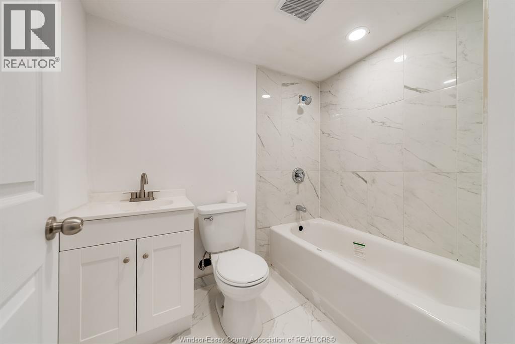 Photo 11 of 8057 Riverside Drive East Unit Upper, Windsor ON