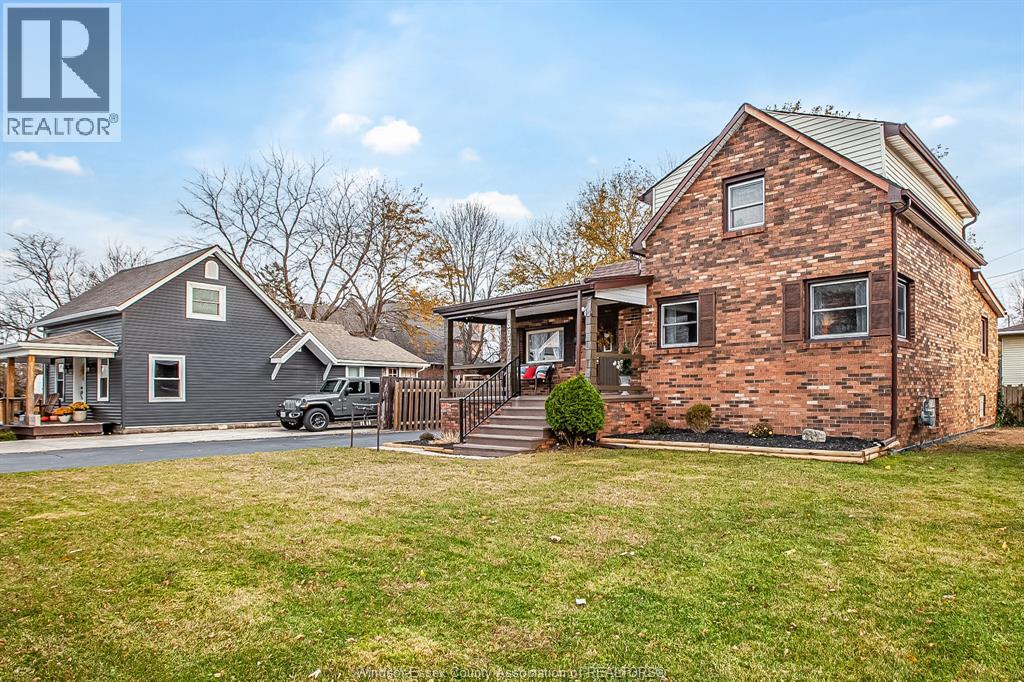 Photo 41 of 8057 Riverside Drive East Unit Upper, Windsor ON