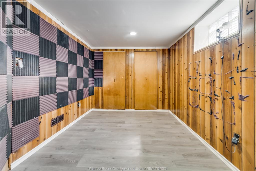 Photo 4 of 8057 Riverside Drive East Unit Upper, Windsor ON