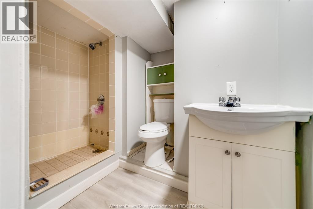 Photo 22 of 8057 Riverside Drive East Unit Upper, Windsor ON