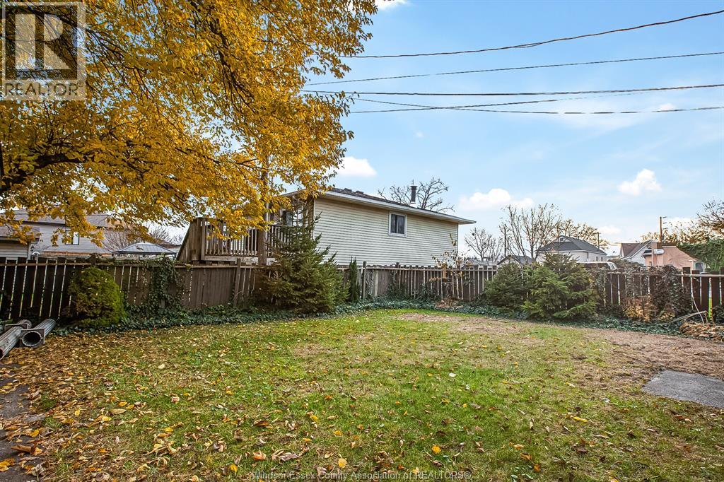 Photo 30 of 8057 Riverside Drive East Unit Upper, Windsor ON
