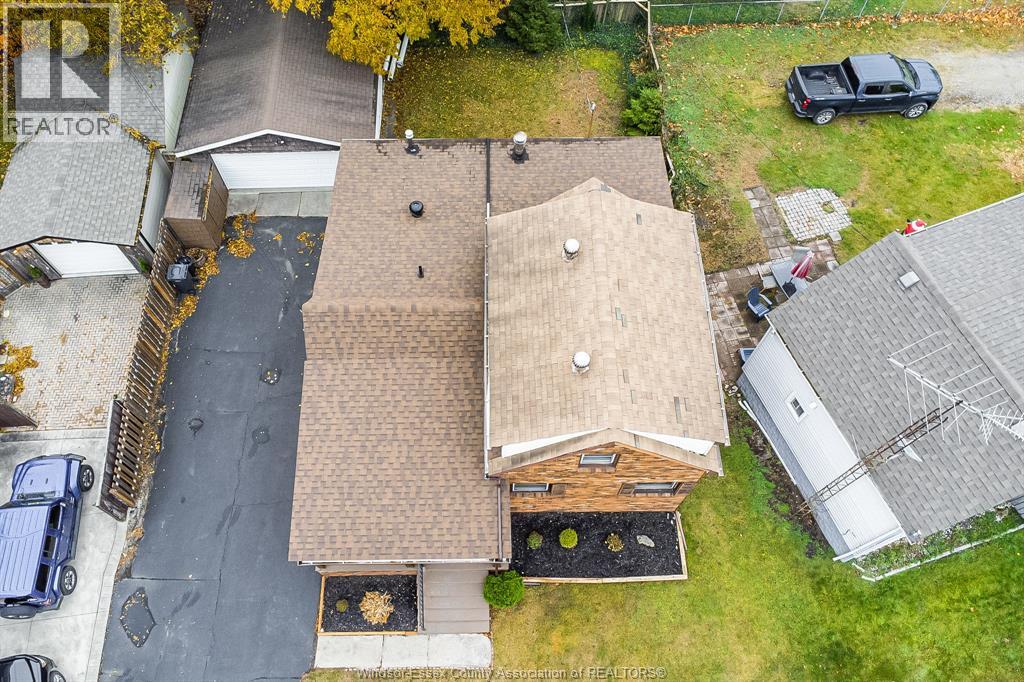 Photo 8 of 8057 Riverside Drive East Unit Upper, Windsor ON