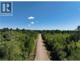 7 Crest Avenue, Heathland, NB E3L5C1 Photo 14