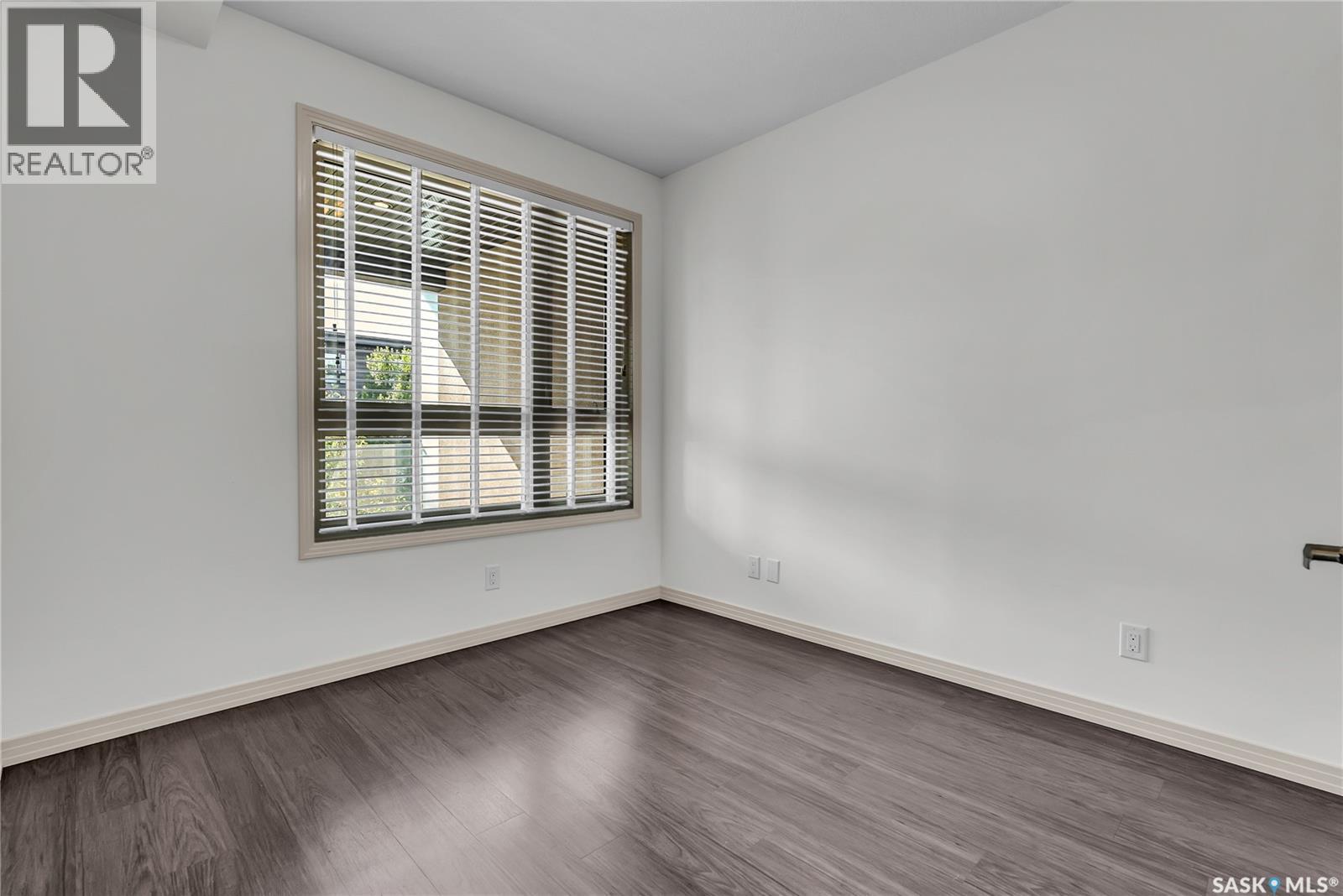 Single Family House Low rise for Sale in   Evergreen SQUARE Saskatoon 