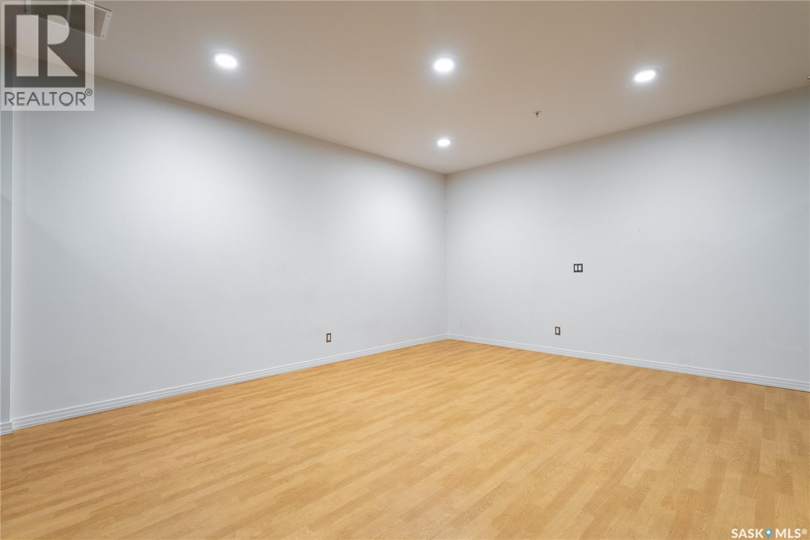 Single Family House Low rise for Sale in   Evergreen SQUARE Saskatoon 