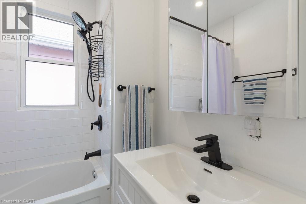Photo 7 of 132 London Street N, Hamilton ON