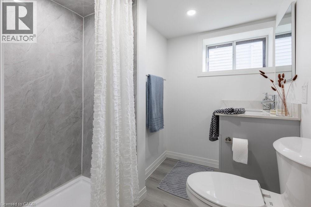 Photo 32 of 132 London Street N, Hamilton ON