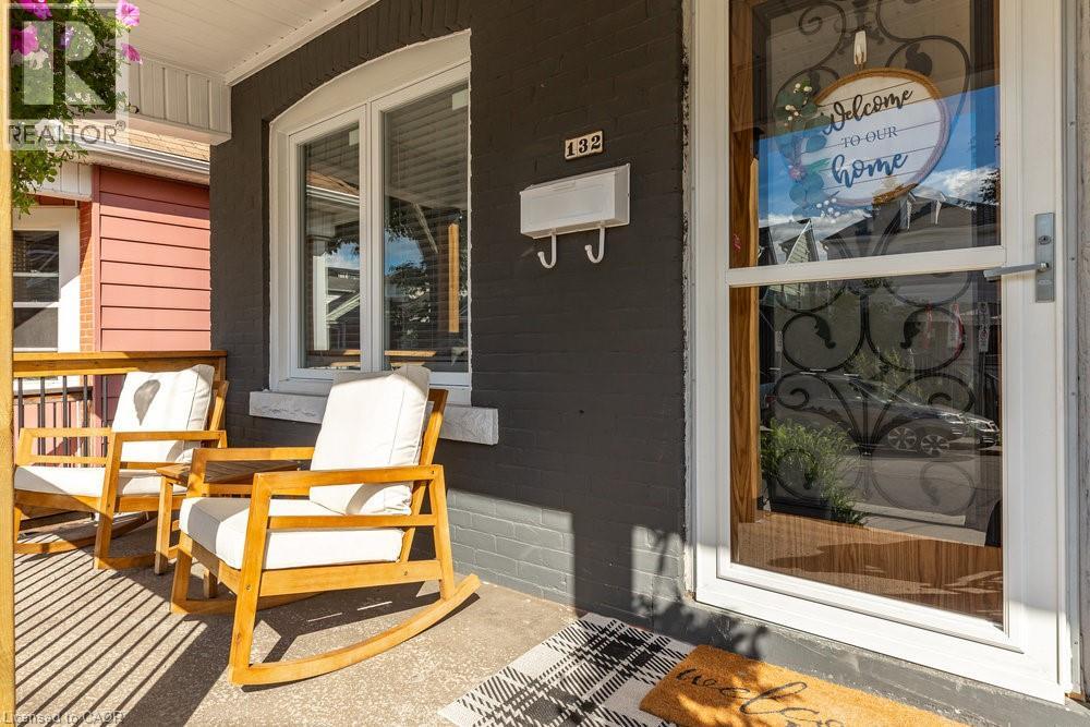 Photo 9 of 132 London Street N, Hamilton ON