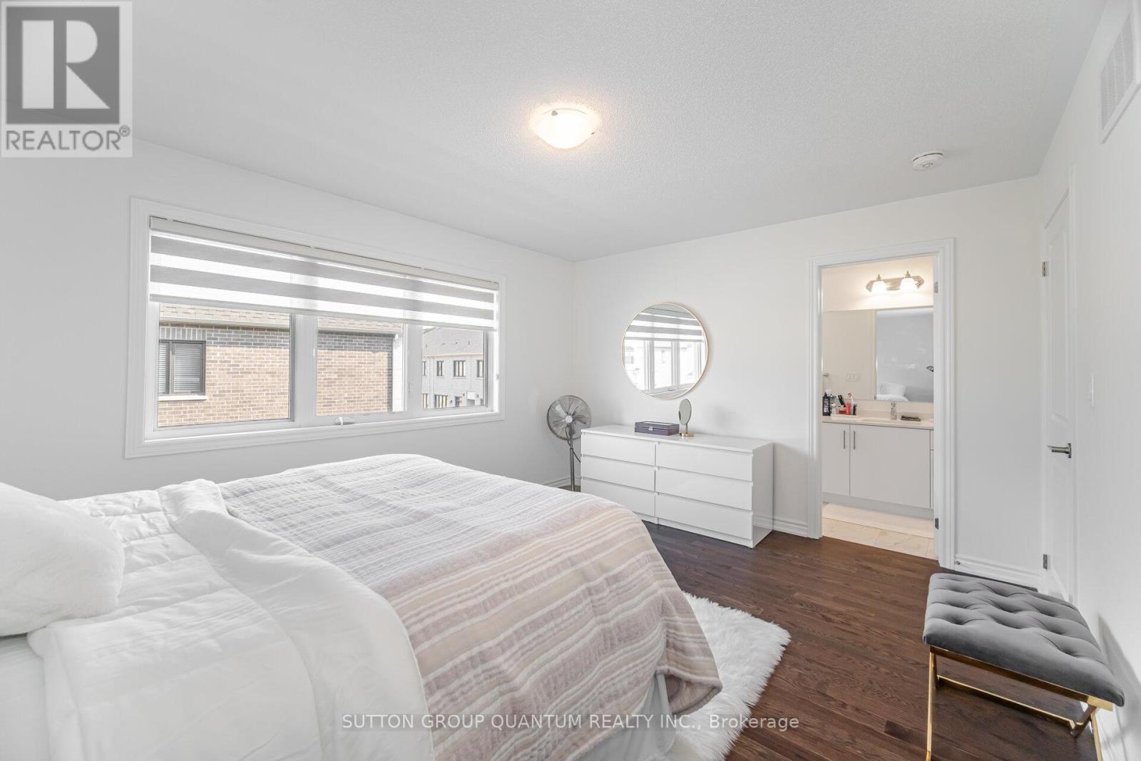Photo 46 of 462 Celandine Terrace, Milton ON