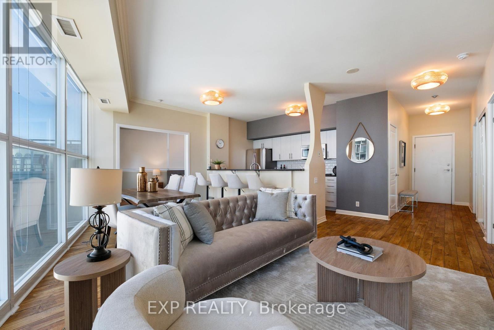 Photo 15 of 409 2067 Lake Shore Boulevard, Toronto ON