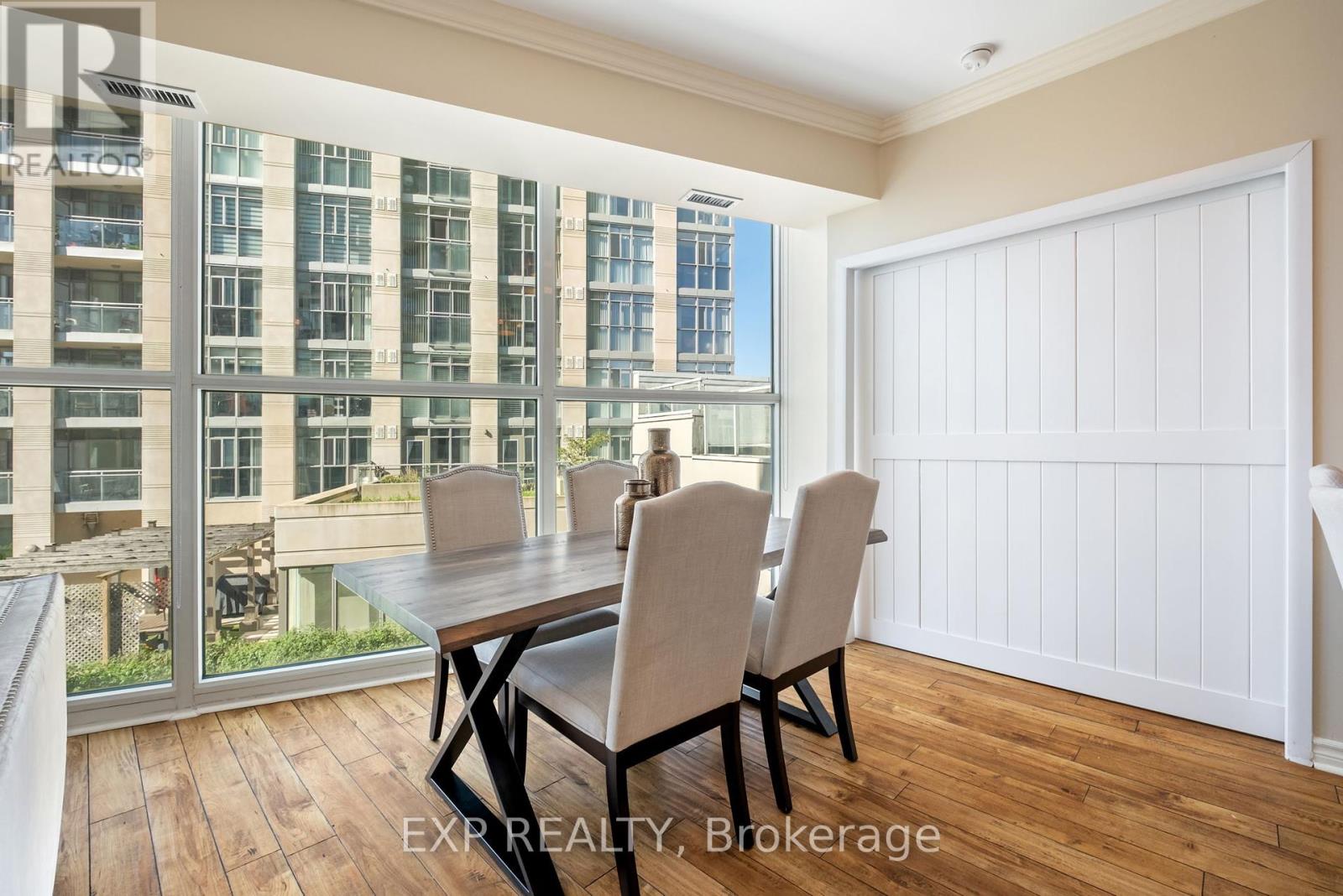 Photo 20 of 409 2067 Lake Shore Boulevard, Toronto ON