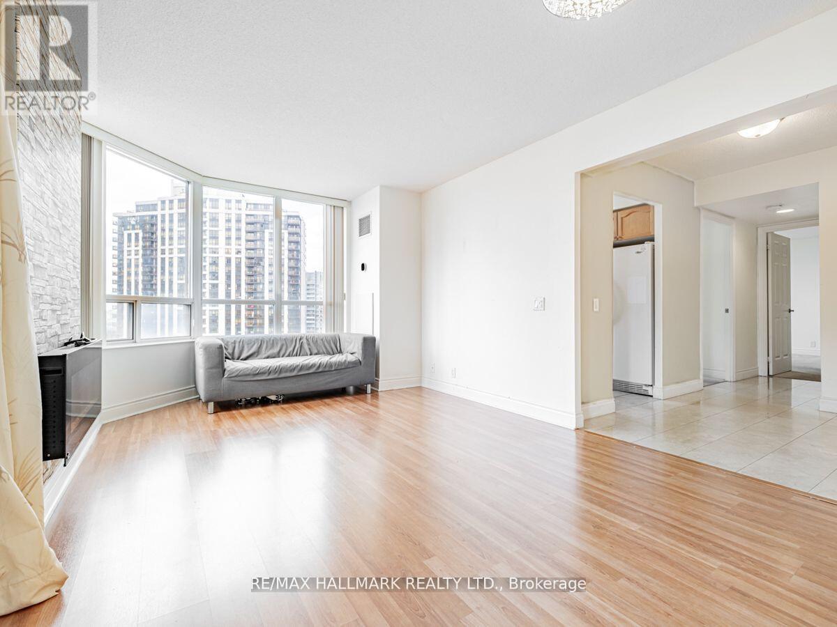 Photo 7 of 927 80 Harrison Garden Boulevard, Toronto ON