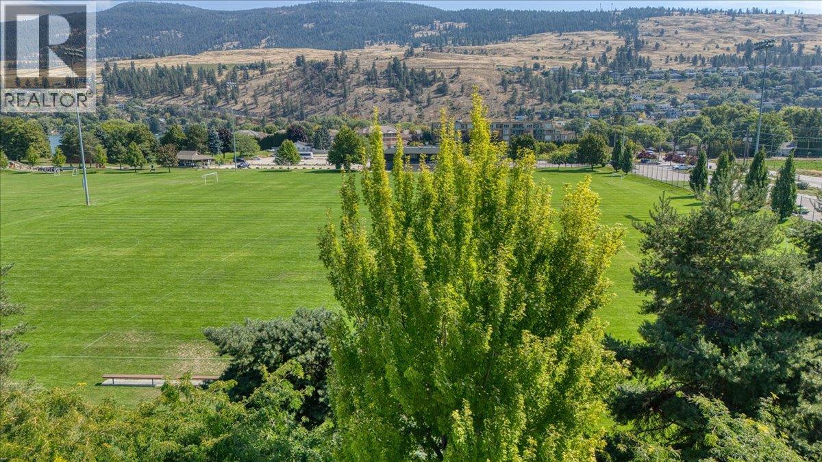 503 3350 Woodsdale Road, Lake Country