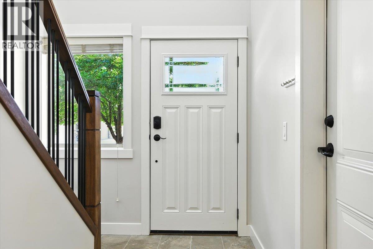 503 3350 Woodsdale Road, Lake Country