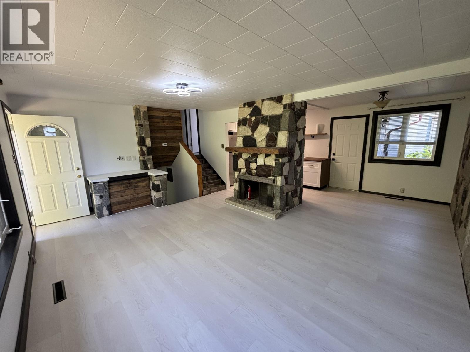 85 WREN STREET, Kitimat