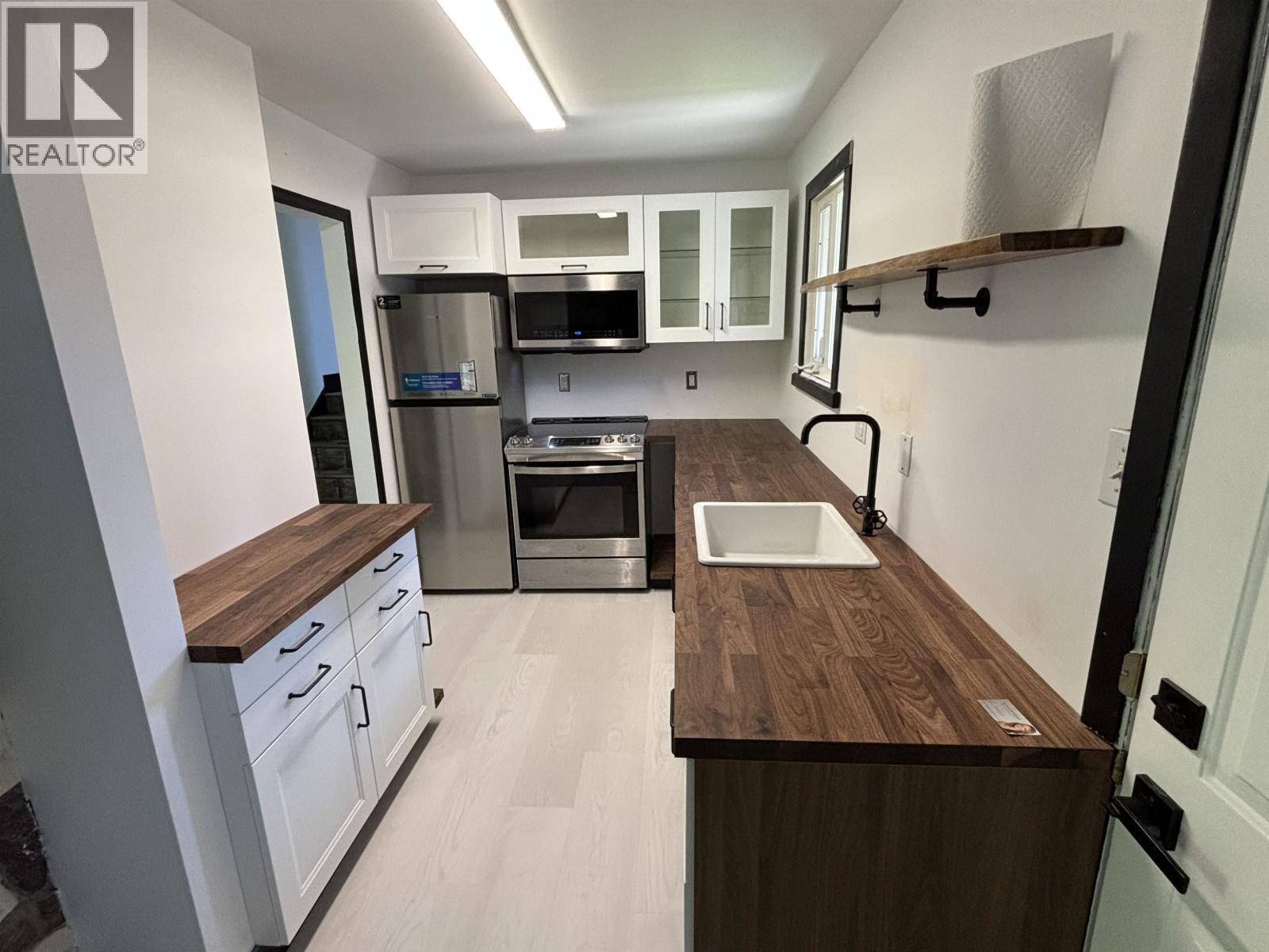 85 WREN STREET, Kitimat