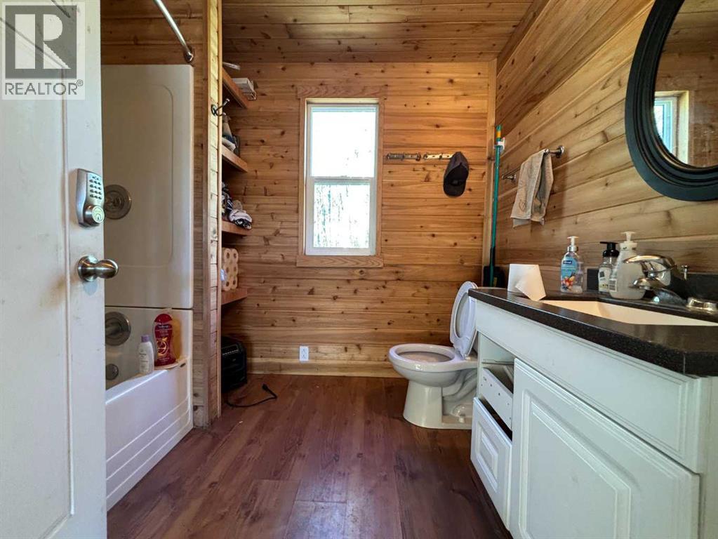 Photo 10 of 1640 Starlight Lane, Turtle Lake SK