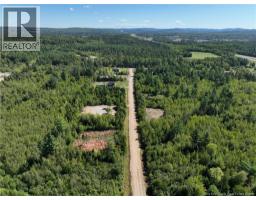 2 Crest Avenue, Heathland, NB E3L5C1 Photo 6