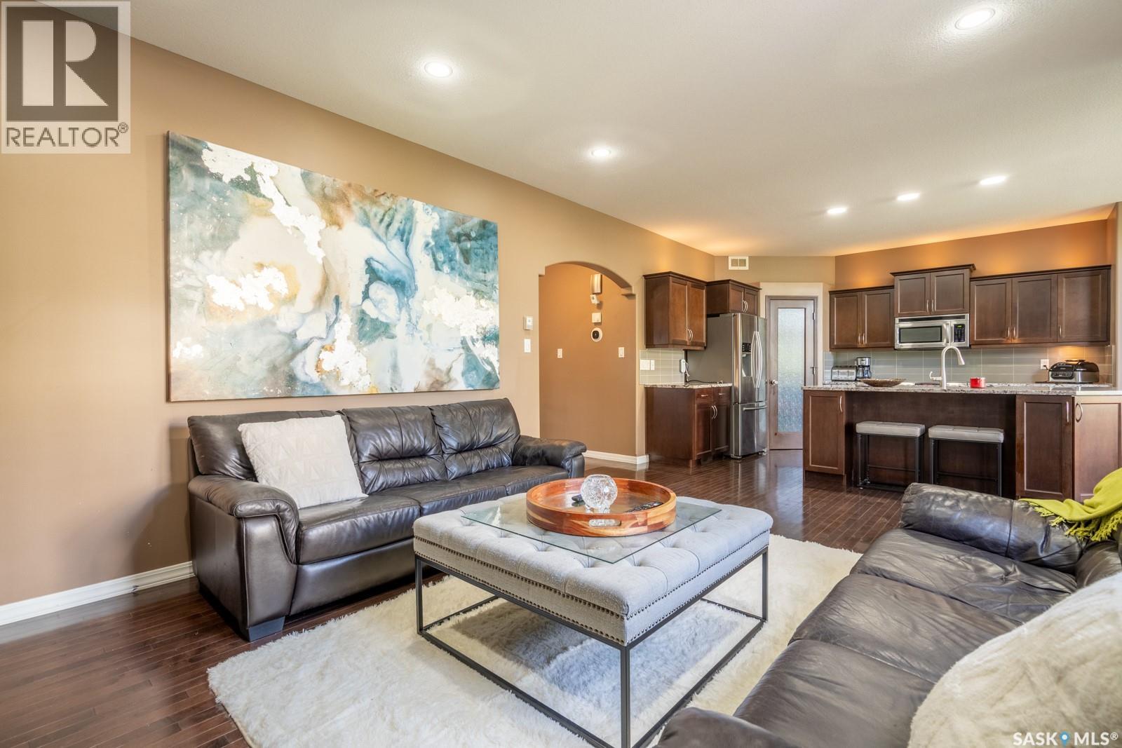 Photo 7 of 4738 Mazinke Crescent, Regina SK