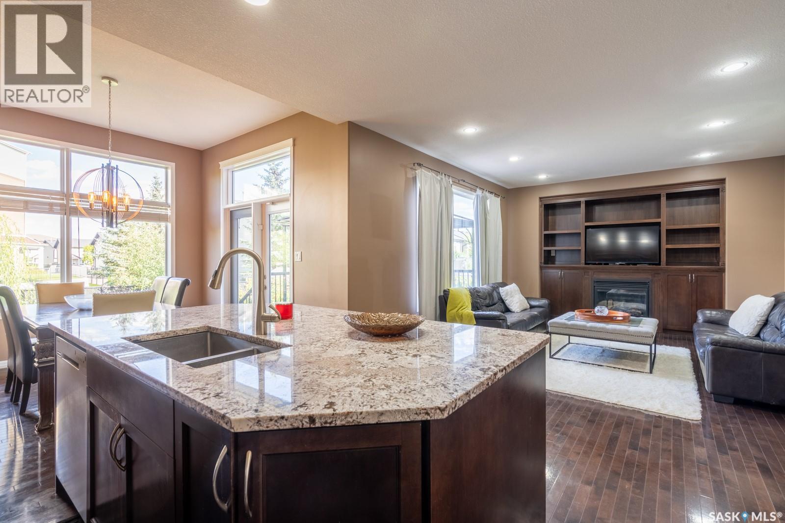 Photo 12 of 4738 Mazinke Crescent, Regina SK