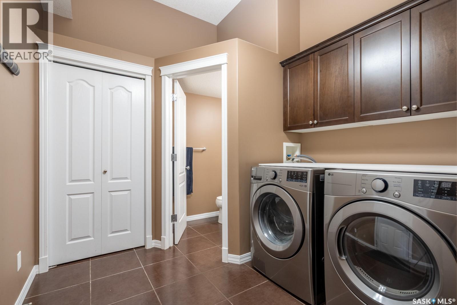 Photo 13 of 4738 Mazinke Crescent, Regina SK