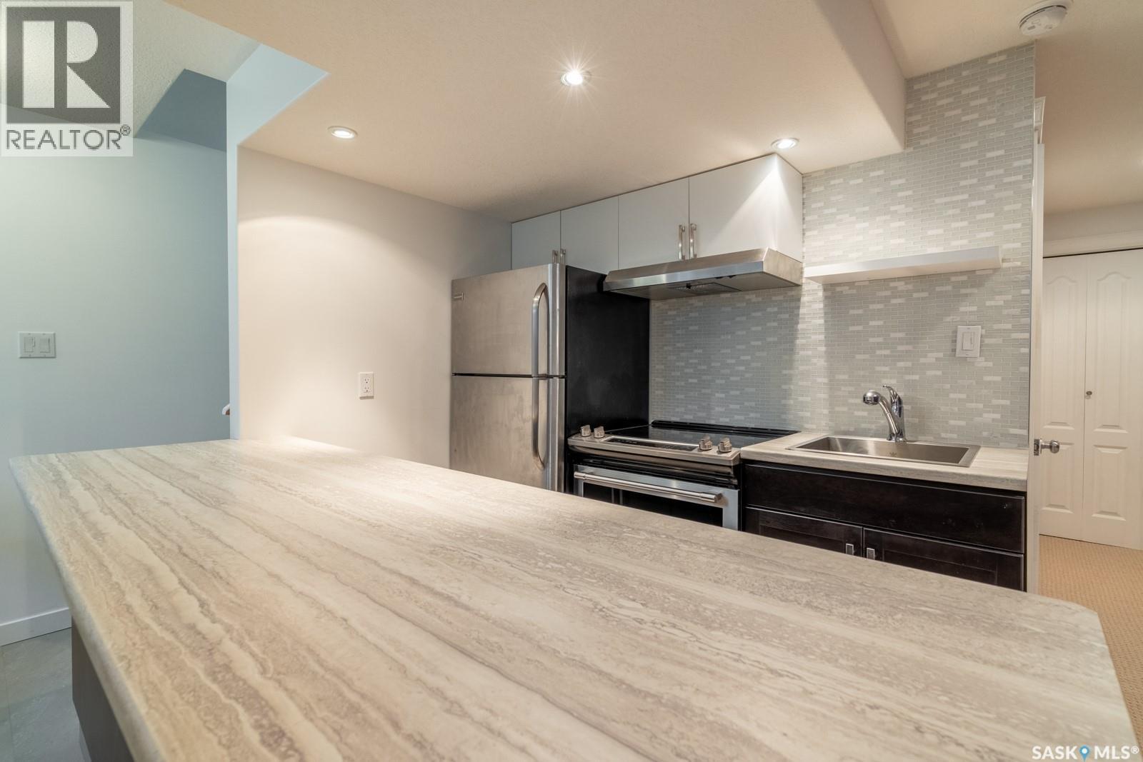 Photo 32 of 4738 Mazinke Crescent, Regina SK