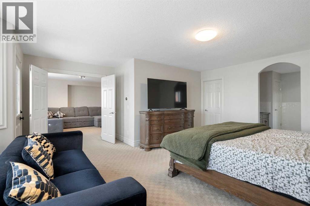 Single Family House for Sale in  Prominence Path SW Patterson Calgary 