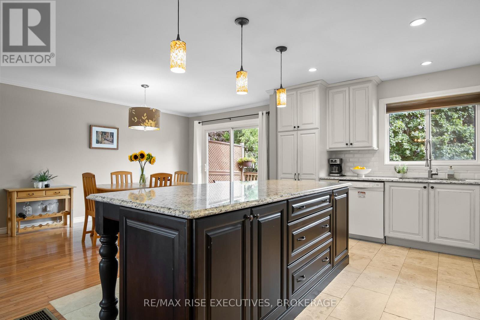 Photo 32 of 932 Milford Drive, Kingston ON