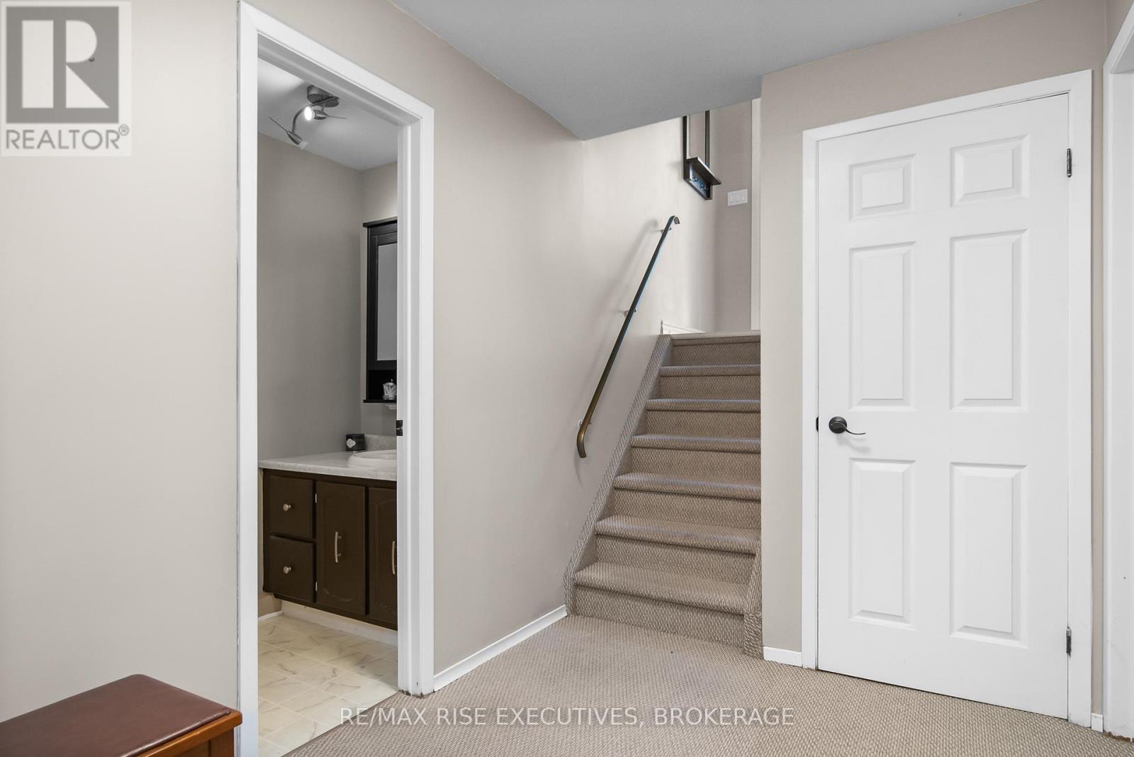 Photo 17 of 932 Milford Drive, Kingston ON