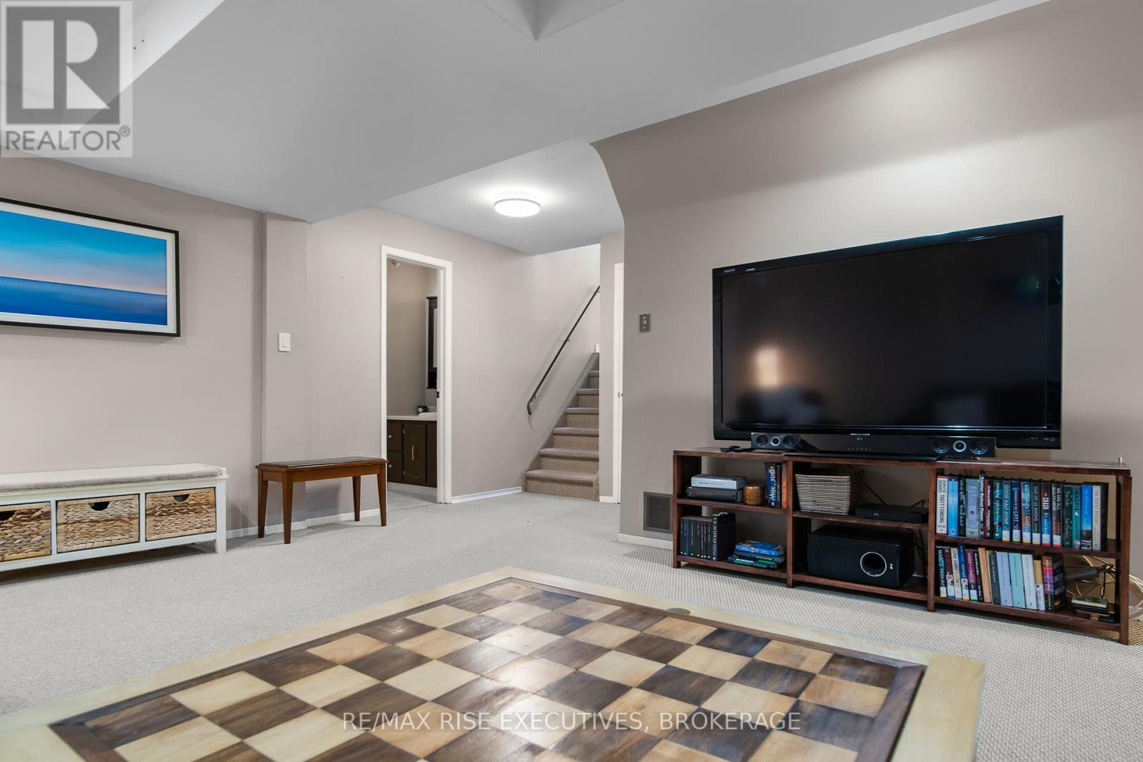 Photo 29 of 932 Milford Drive, Kingston ON