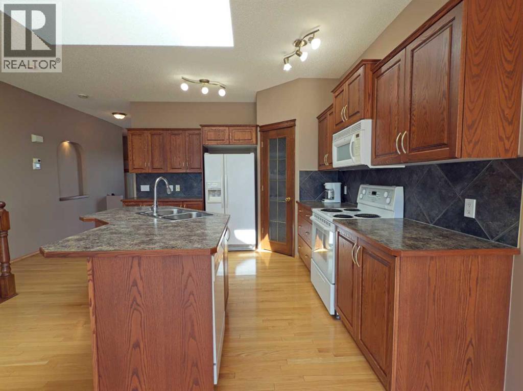 Photo 33 of 49 Kincora Terrace Nw, Calgary AB