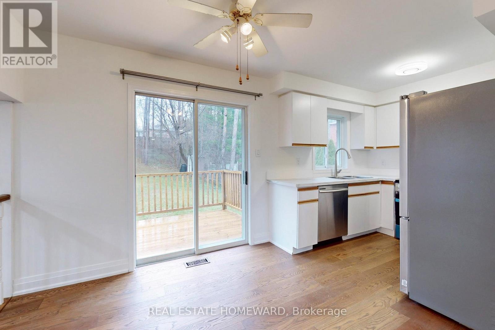Photo 17 of Main 24 Beckett Avenue, East Gwillimbury ON