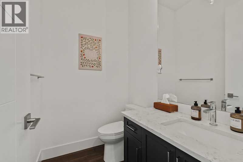 Photo 15 of 158 69 Street Sw, Calgary AB
