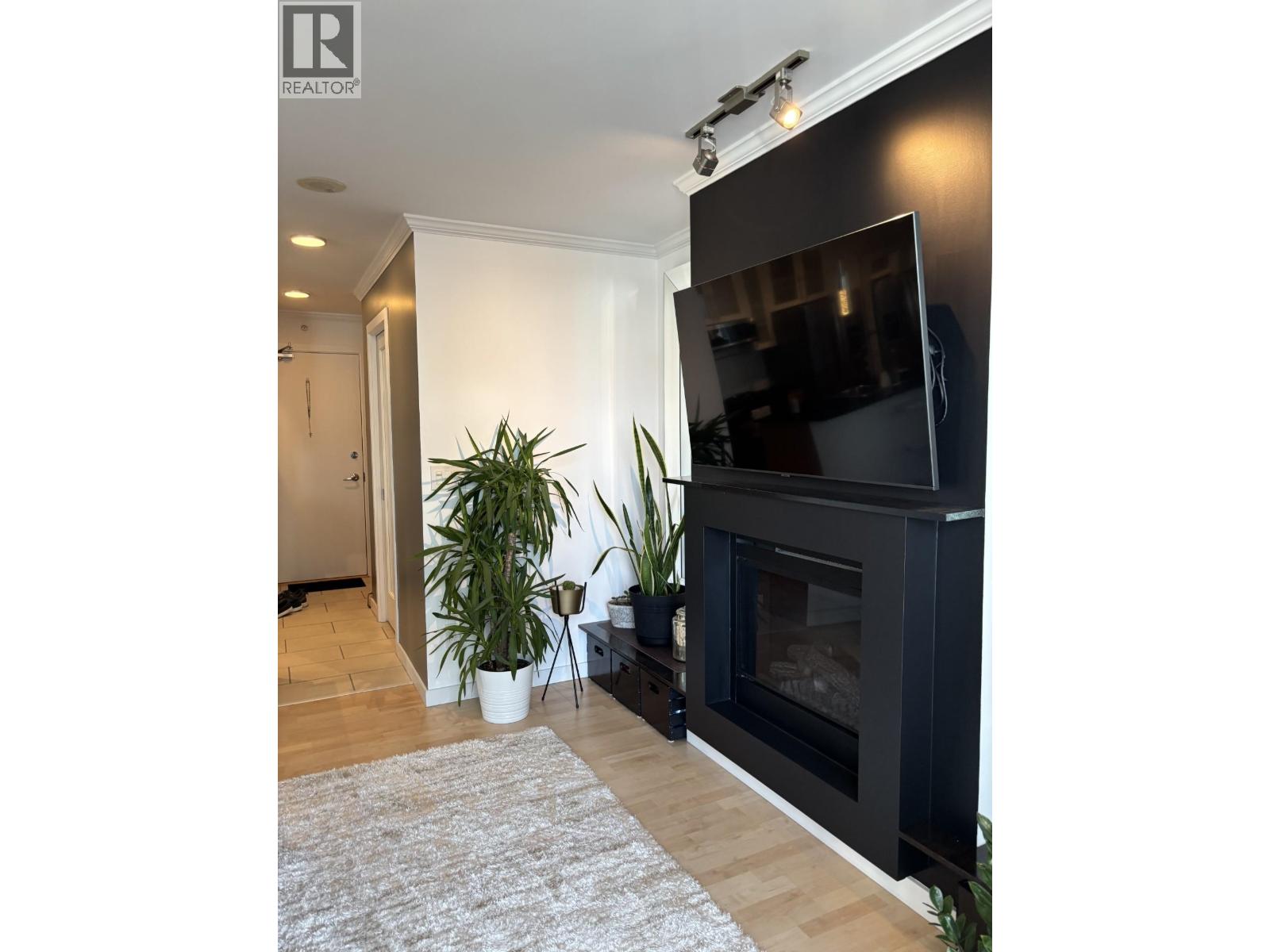 Photo 6 of 1408 1225 Richards Street, Vancouver BC